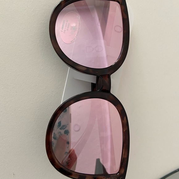 Aldo sunglasses for sale! - Picture 5 of 5